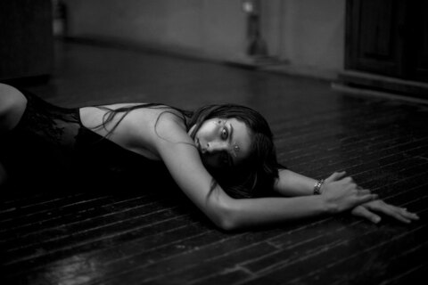 OnlyFans हेडर तस्वीर adriarreondi