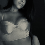 OnlyFansのプロフィール写真agatruski