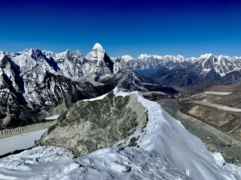 Снимка на заглавие на OnlyFans alexchov