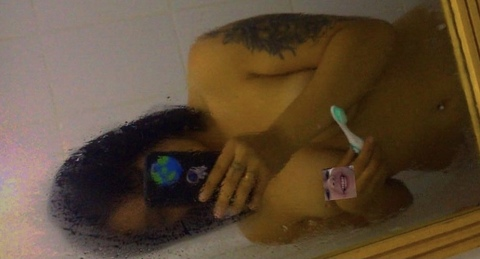 Снимка на заглавие на OnlyFans alvarez_ivanova