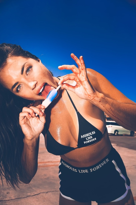 OnlyFans हेडर तस्वीर alysoneckmann