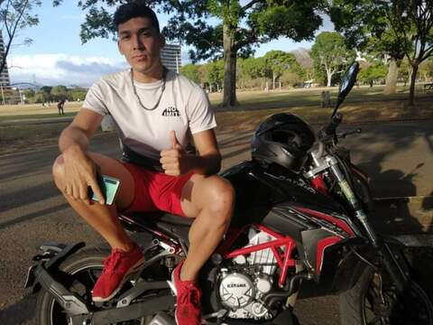 Gambar header OnlyFans andrescarsecr