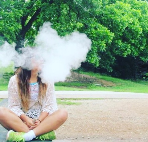 OnlyFans üst resmi angelinagoeswild