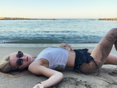 Imagen de encabezado de OnlyFans de angelll_a11