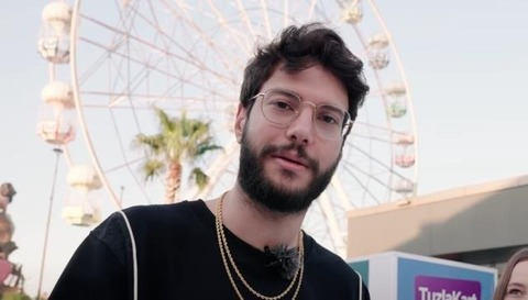 OnlyFansヘッダー写真 annadeniz