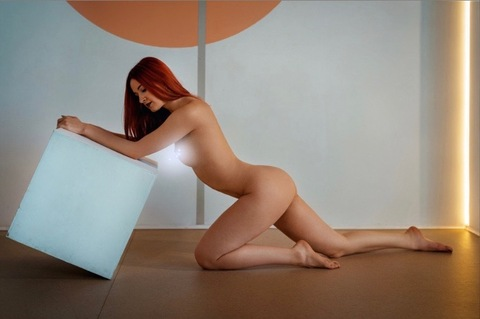 OnlyFansヘッダー写真 annygraceofficial