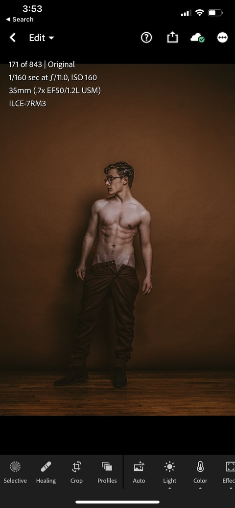 OnlyFans 헤더 사진 anubace