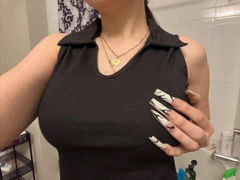 OnlyFansヘッダー写真 astroslut11