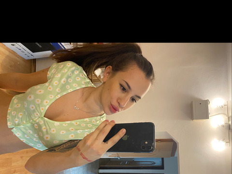 Image d'en-tête OnlyFans ayshafree