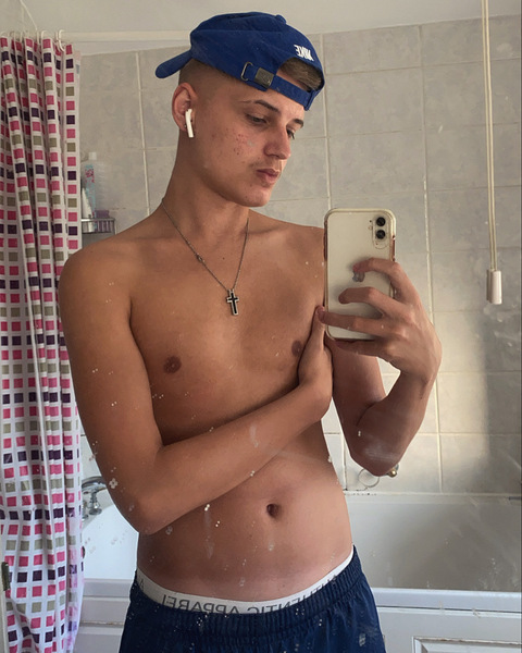 Imagem de cabeçalho do OnlyFans b8ts02