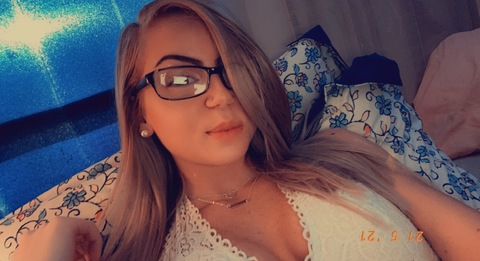 OnlyFans हेडर तस्वीर babyrissa02