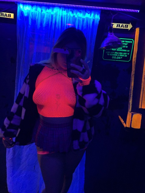 Immagine di copertina OnlyFans babyxcyrus