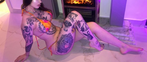 Снимка на заглавие на OnlyFans bambival