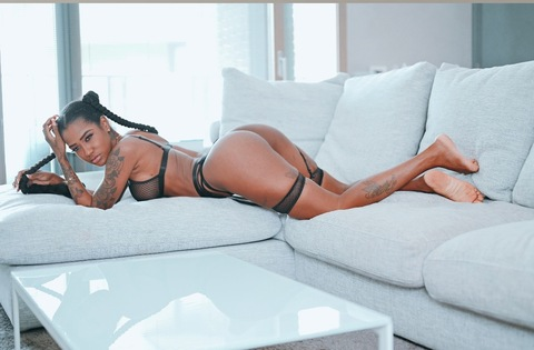 OnlyFans हेडर तस्वीर barbieoxxo