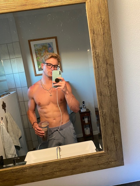 OnlyFans हेडर तस्वीर baseballboy18