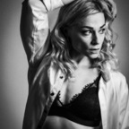 OnlyFansのプロフィール写真bettinagrasbeck