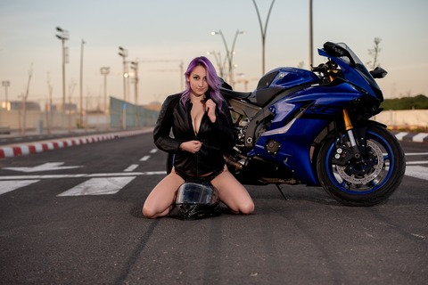 OnlyFans header picture bikergirl99