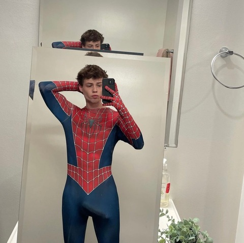 OnlyFans header picture blazegray