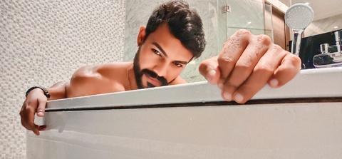 Image d'en-tête OnlyFans bonghunkx