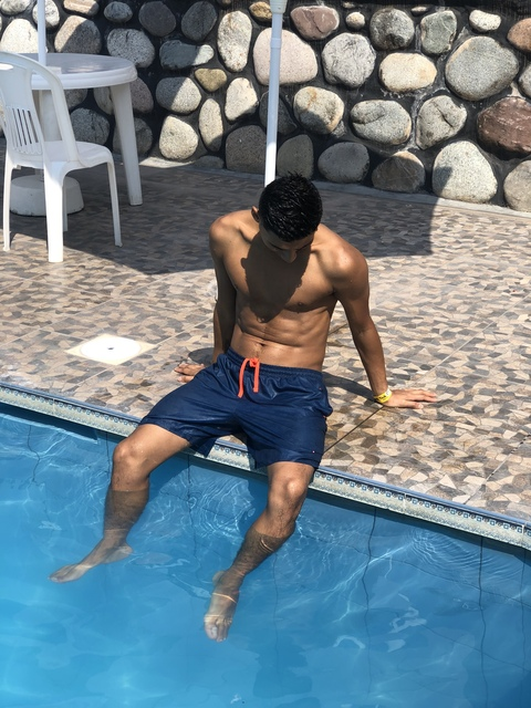 OnlyFansヘッダー写真 brenasvbs