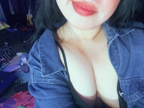 OnlyFans üst resmi bunnysitaa_ofc