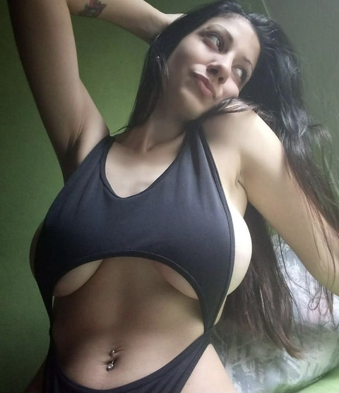 OnlyFansヘッダー写真 c.marriel