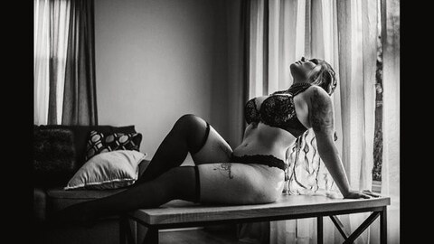 OnlyFans üst resmi caelitabaelita