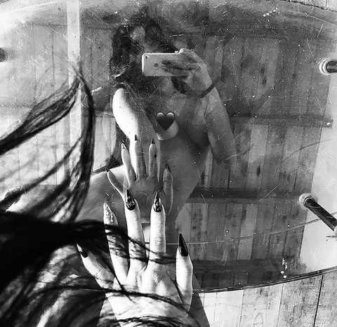 OnlyFansヘッダー写真 camiila.okk