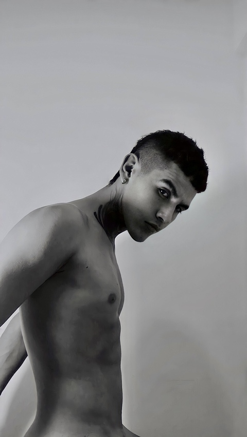 Image d'en-tête OnlyFans camilomutis04