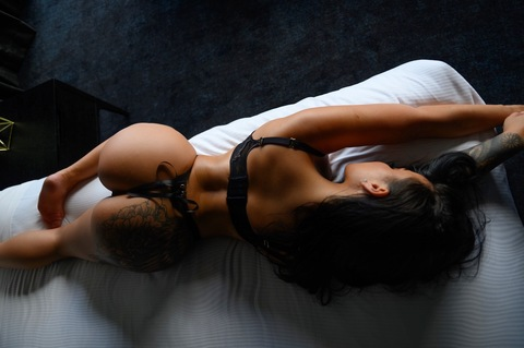 OnlyFans üst resmi caseysaron