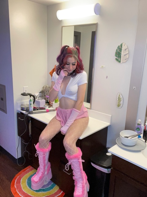 Снимка на заглавие на OnlyFans chloexcuddles