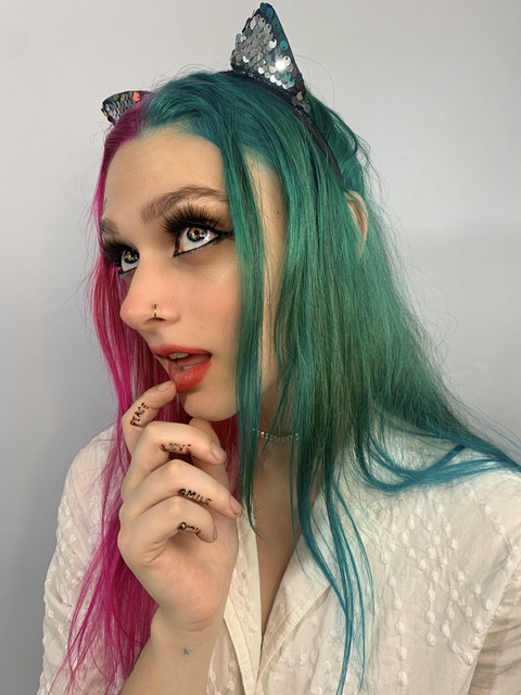 OnlyFans हेडर तस्वीर cloe_foxbow