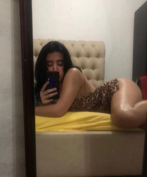 OnlyFans header picture comeseeaddy