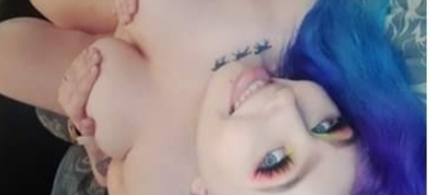 OnlyFans üst resmi cosmicbunnixo