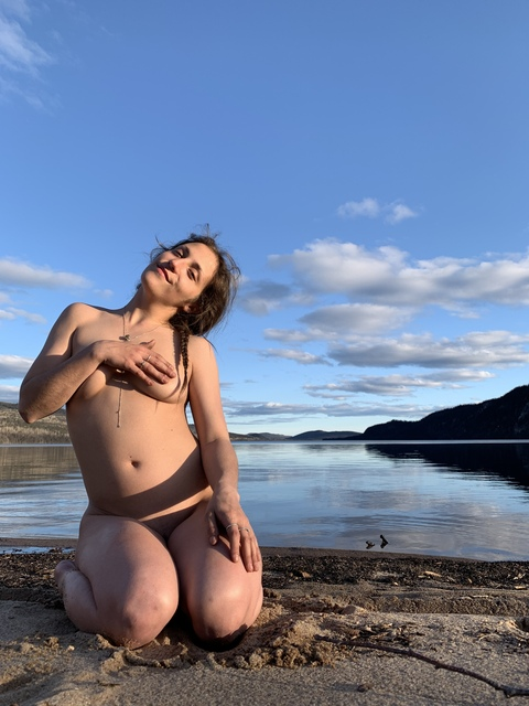 OnlyFans üst resmi cotenordnakedexplorer