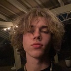 OnlyFansのプロフィール写真crewonthelow