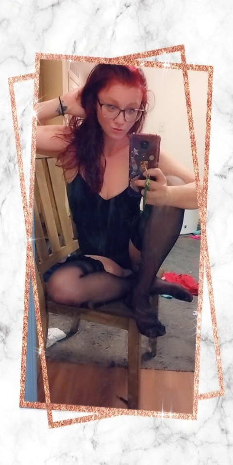 OnlyFans हेडर तस्वीर crimson_obsession94