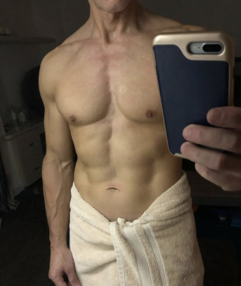 OnlyFans हेडर तस्वीर dadisdom