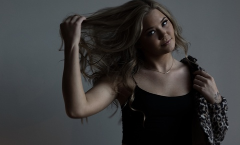 Image d'en-tête OnlyFans dakotaamber