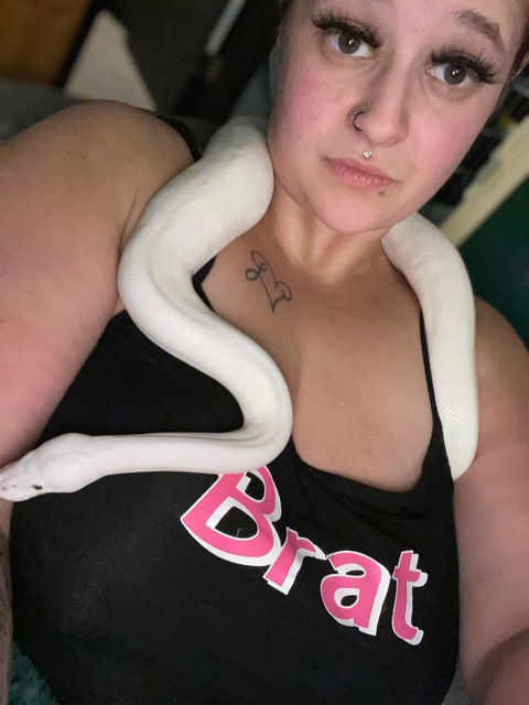 OnlyFans हेडर तस्वीर datmilf420