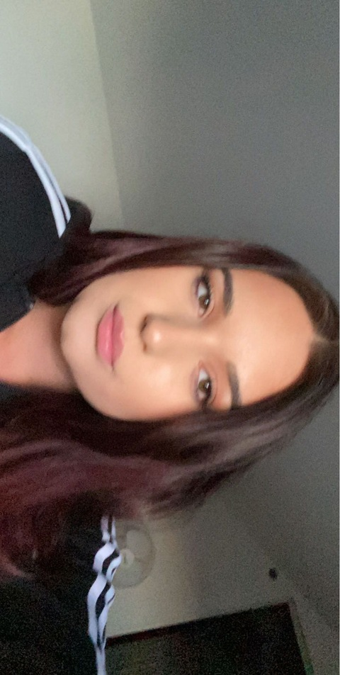 OnlyFansヘッダー写真 dinasonlyforyou