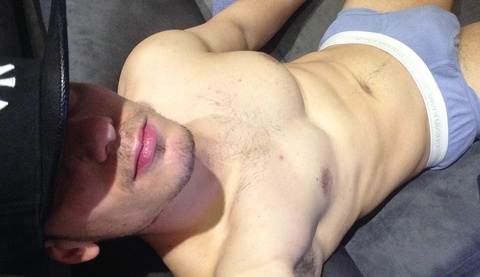 Immagine di copertina OnlyFans doods