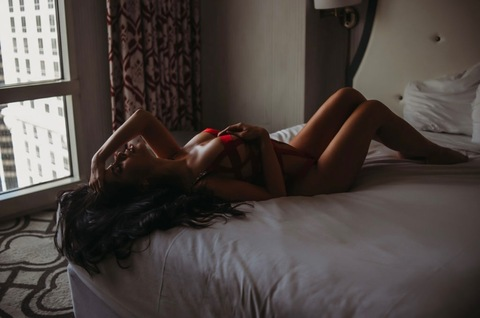 Image d'en-tête OnlyFans earthlyalien