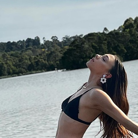 OnlyFans 헤더 사진 elldesirable