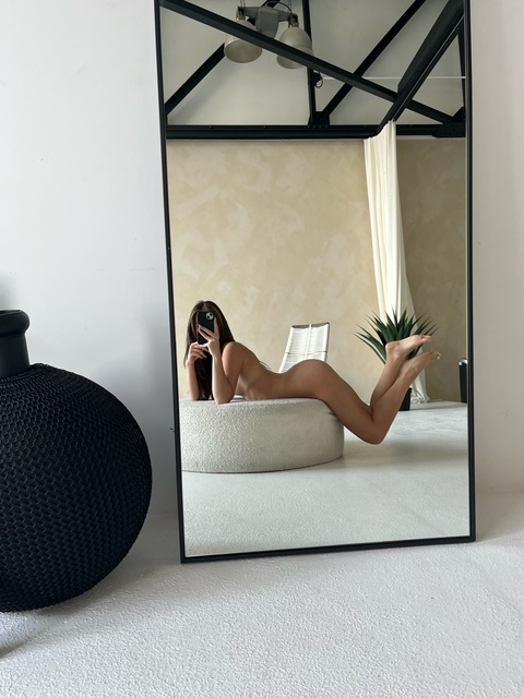 Immagine di copertina OnlyFans emmm21