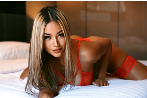 Снимка на заглавие на OnlyFans emmysuksomdan