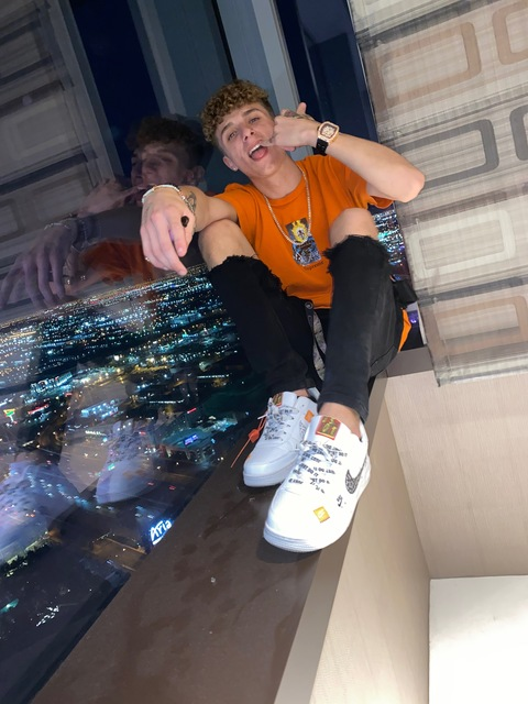 Imagem de cabeçalho do OnlyFans ethanseeksof