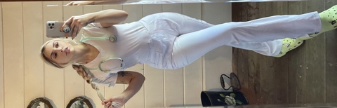 OnlyFans 헤더 사진 fawnx