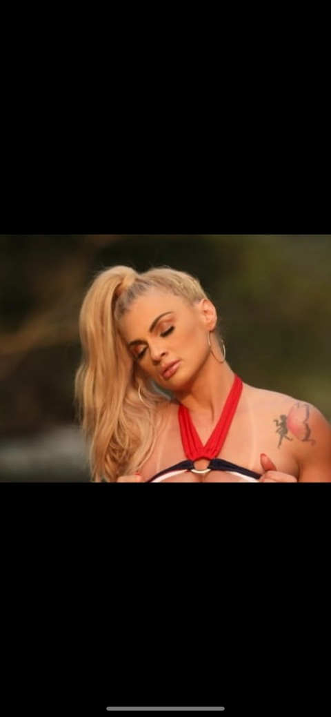 Снимка на заглавие на OnlyFans fitdeusa