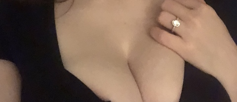 OnlyFans header picture flambabe